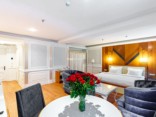 Номер «Роял»